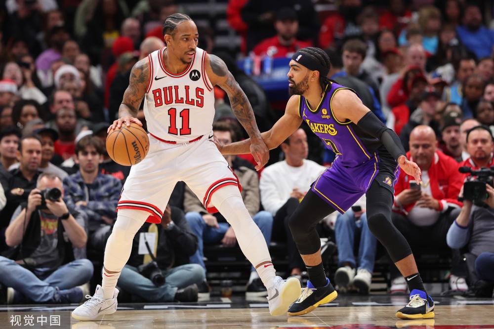 在当今足球 在当今足球